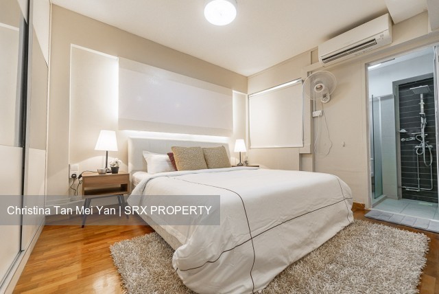 Hougang Avenue 5 (Hougang), HDB Jumbo #215746541